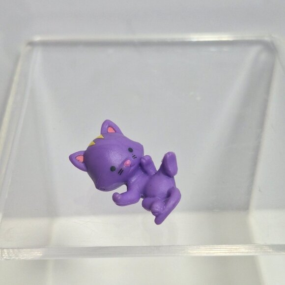 Twozies Season 1 Purple Raccoon Baby Figure 1.25" - Picture 9 of 13
